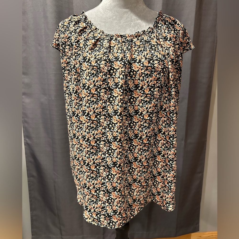 Large LC Lauren Conrad floral blouse